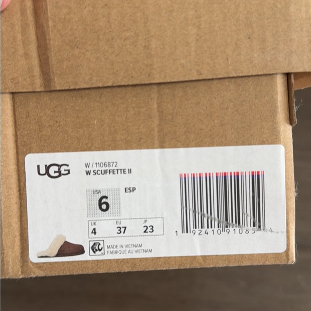 UGG slippers- new in box
